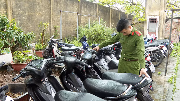 Khởi tố 10 đối tượng về tội Cướp tài sản -1