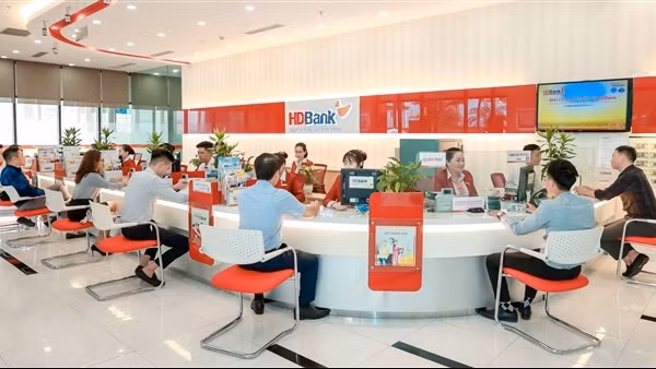Dư nợ bất động sản và trái phiếu doanh nghiệp thuộc nhóm thấp nhất toàn ngành, HDBank tiếp tục đà tăng trưởng