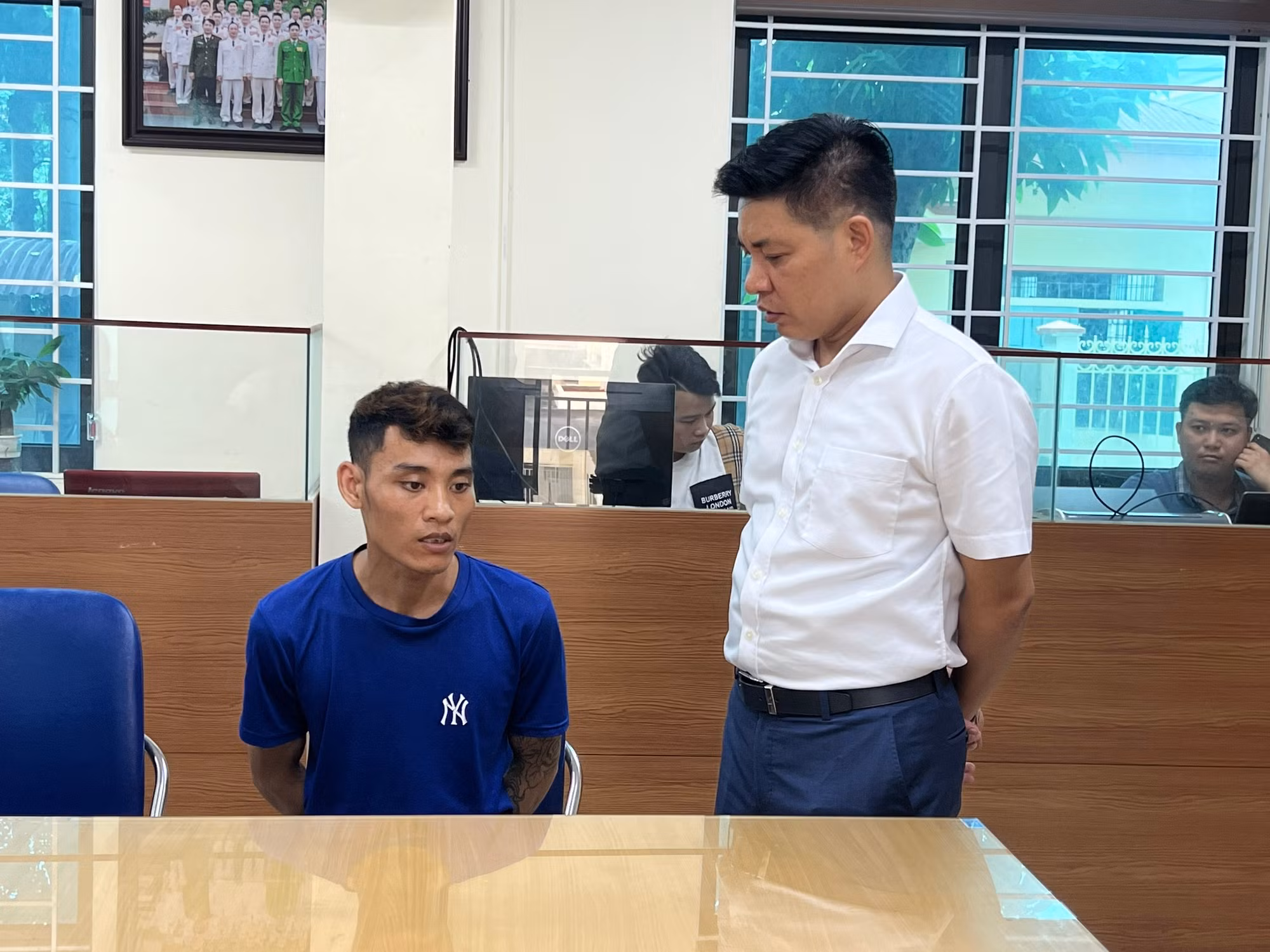 7h truy bắt đối tượng cứa cổ tài xế taxi cướp tài sản -0