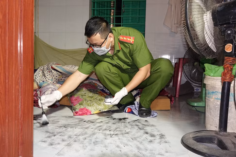 Chiến công thầm lặng của những bác sĩ mang sắc phục xanh -0