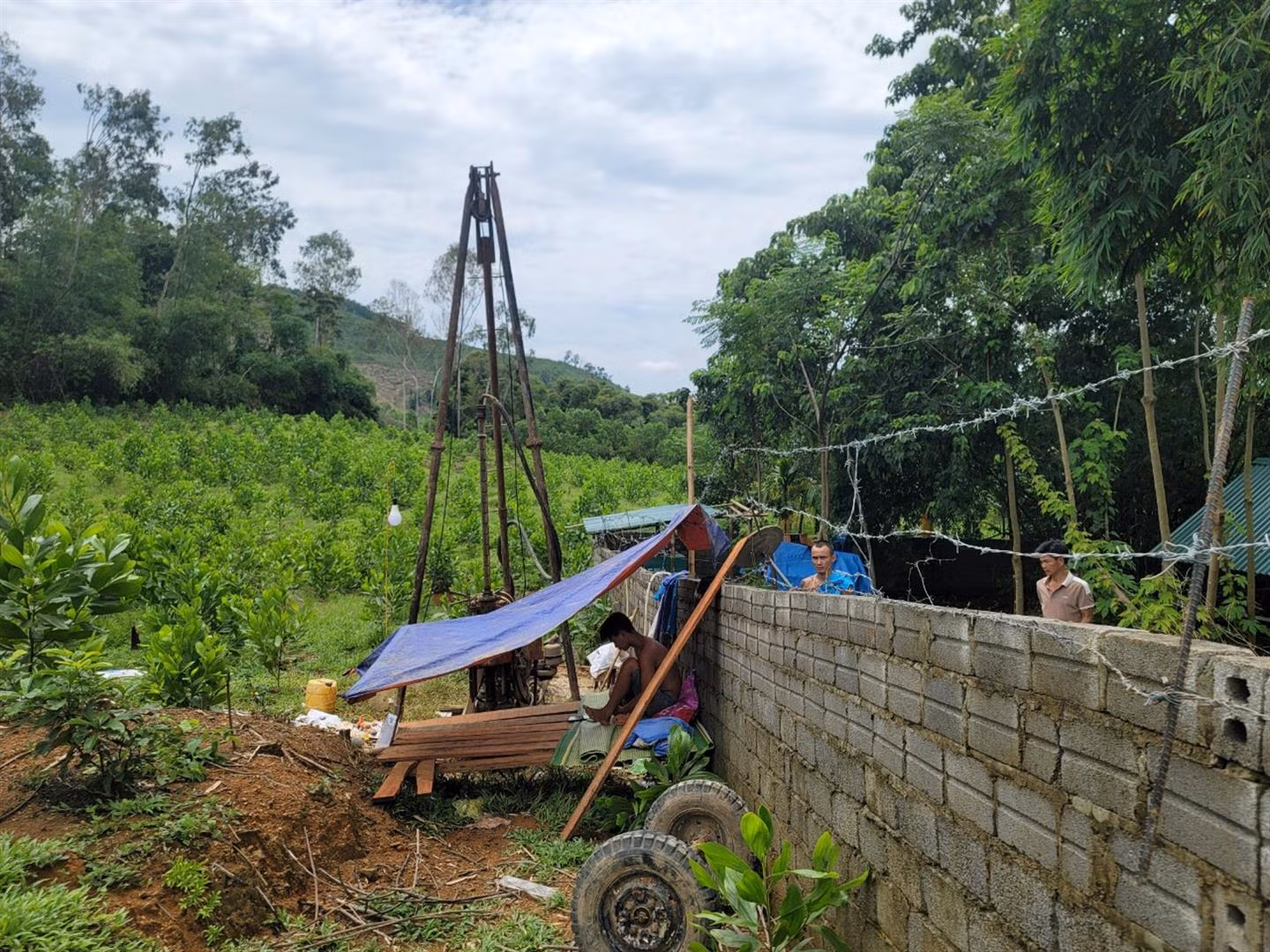 Bất thường với hoạt động khoan, đào giếng tại thủ phủ vàng -0