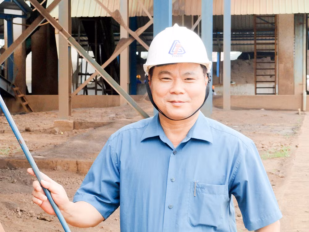 Nhà văn Phan Thái - Hồn lúa tình rừng -0