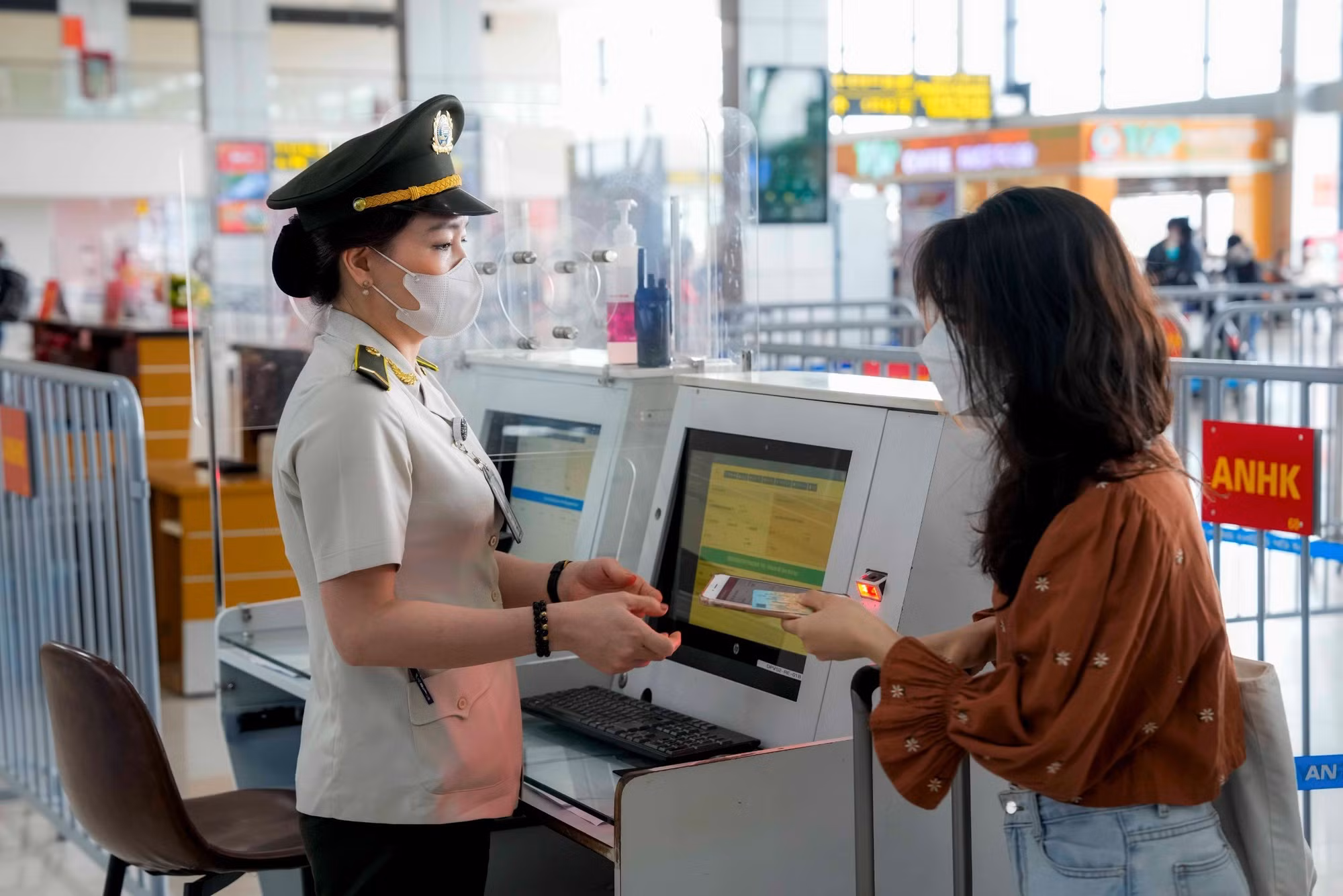 Cảng Hàng không quốc tế Nội Bài đưa ra nhiều khuyến cáo với người dân đi lại dịp nghỉ lễ 2/9 -0