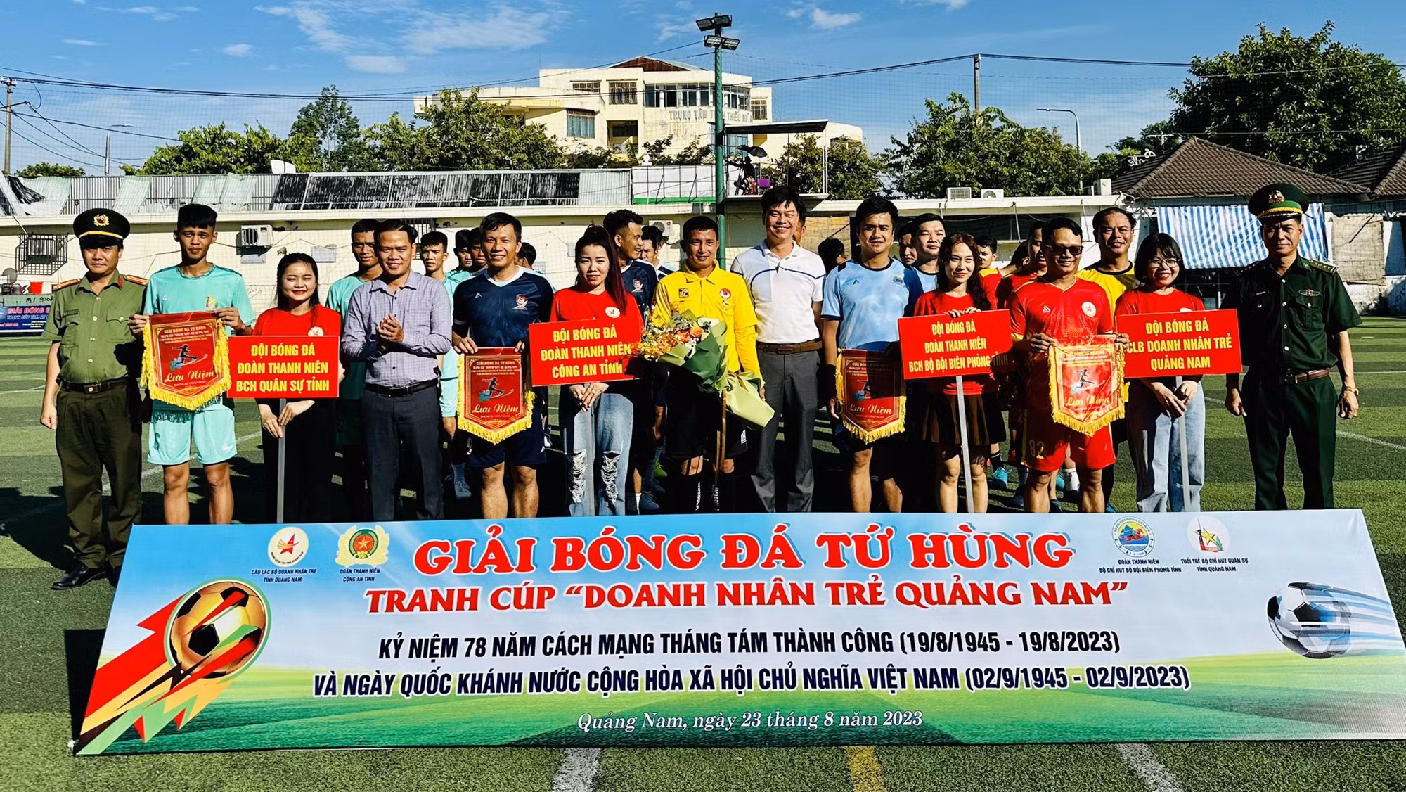 Sôi nổi Giải bóng đá tứ hùng đầu tiên của thanh niên khối lực lượng vũ trang và doanh nghiệp tại Quảng Nam -0