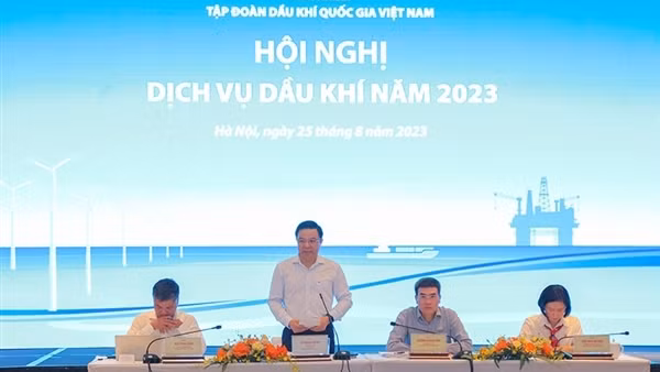 Nâng cao năng lực cạnh tranh trong lĩnh vực dịch vụ của Petrovietnam
