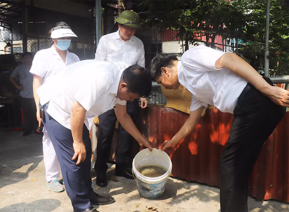 Ổ dịch sốt xuất huyết ở Hà Nội tiếp tục tăng cao bất thường -0