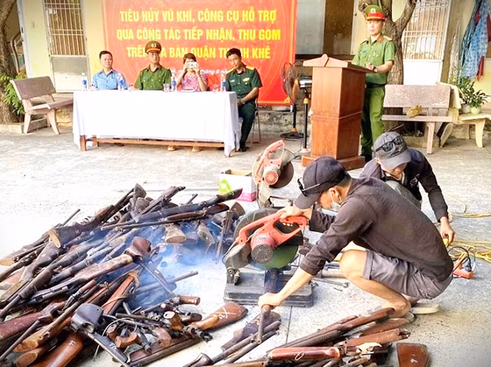 Hiểm họa từ mua bán, tàng trữ súng trái phép -0