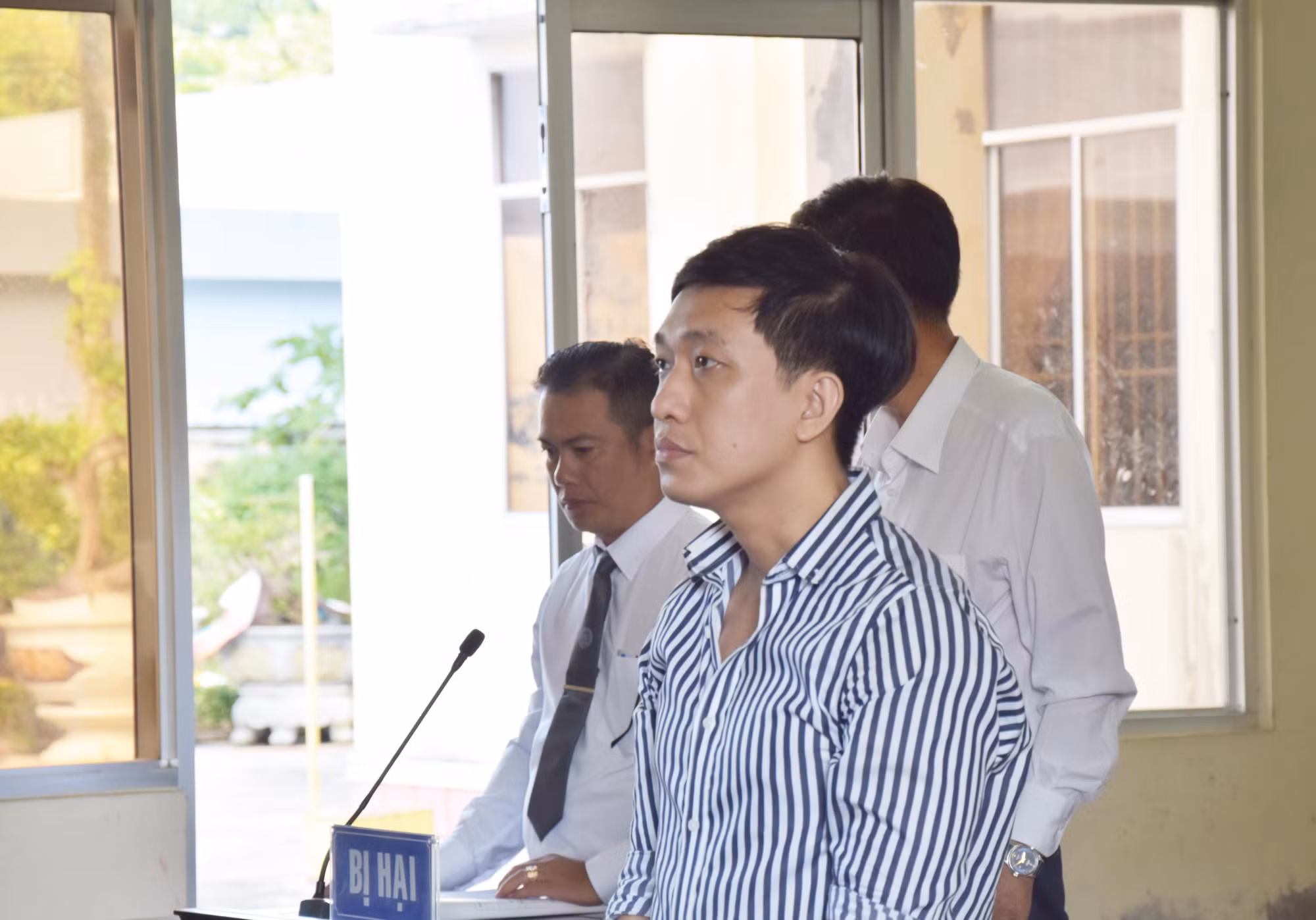 Lĩnh 12 năm tù vì làm sổ đỏ giả lừa đảo tiền tỷ -0