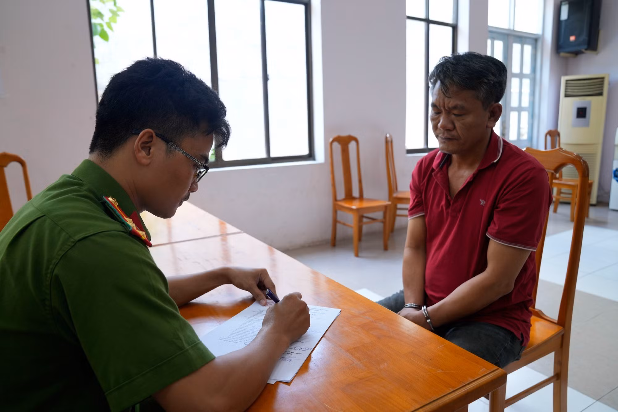 Phát hiện, bắt giữ 8 đối tượng trộm chó chuyên nghiệp -0
