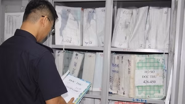 Hoãn xuất cảnh hơn 200 giám đốc doanh nghiệp nợ thuế