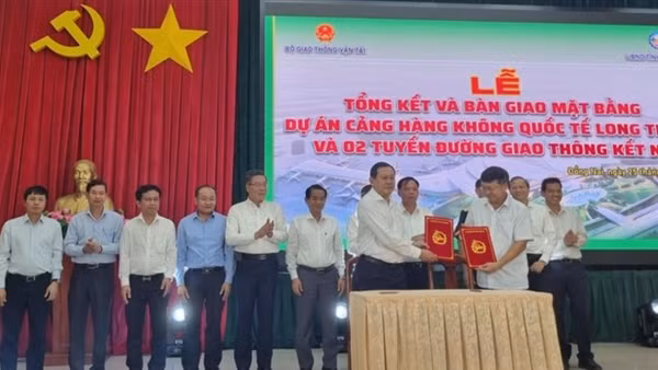 Bàn giao gần 5.000 ha diện tích đất xây dựng sân bay Long Thành