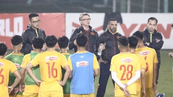 Chuẩn bị cho vòng loại U23 châu Á, HLV Philippe Troussier triệu tập 22 cầu thủ