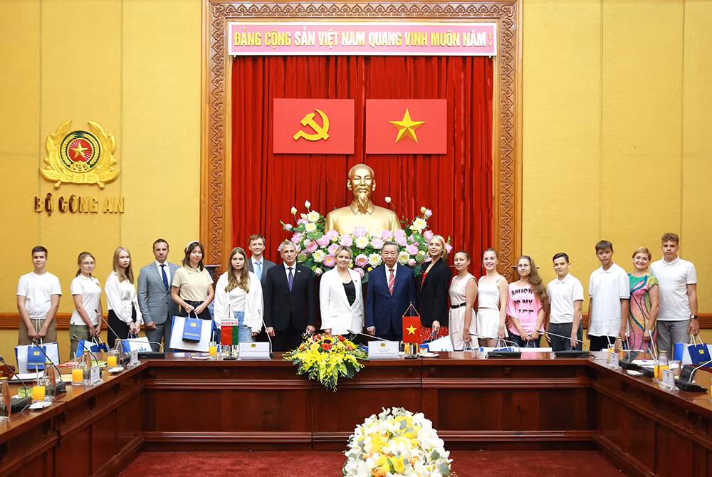 Minh chứng cho mối quan hệ hợp tác hữu nghị Việt Nam - Belarus -0