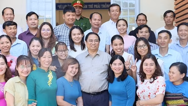 Chăm lo cơ sở vật chất cho các trường học, nhất là trường dân tộc nội trú