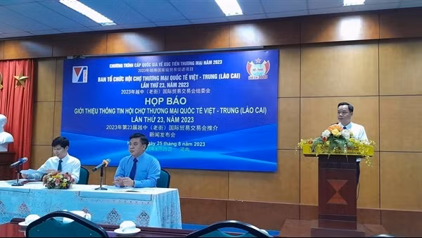 Hơn 200 doanh nghiệp Trung Quốc tham dự Hội chợ thương mại quốc tế Việt-Trung