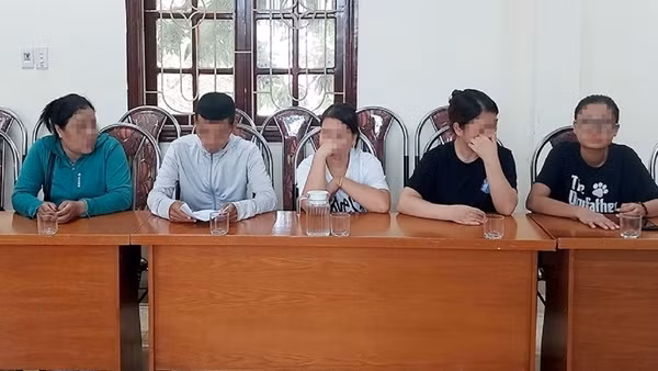 Thông tin mới về vụ “nhóm người lạ lấy máu học sinh”