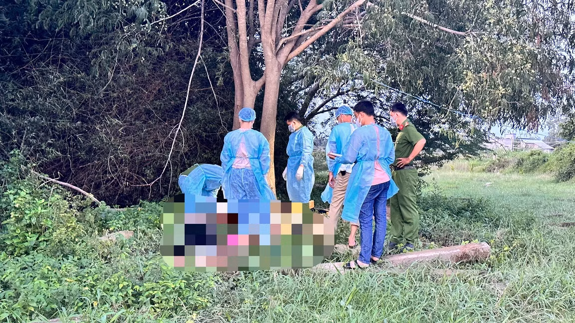 Người chăn bò phát hiện thi thể nam giới tại bờ sông -0