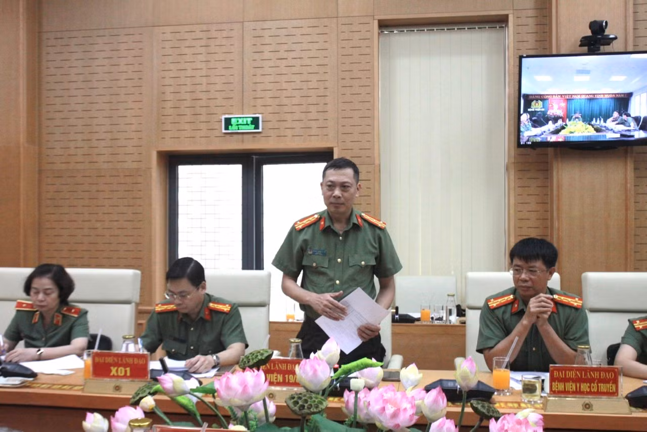 Bàn giải pháp tháo gỡ khó khăn, vướng mắc trong đấu thầu mua sắm thuốc, vật tư y tế cho bệnh viện hạng I Bộ Công an -0