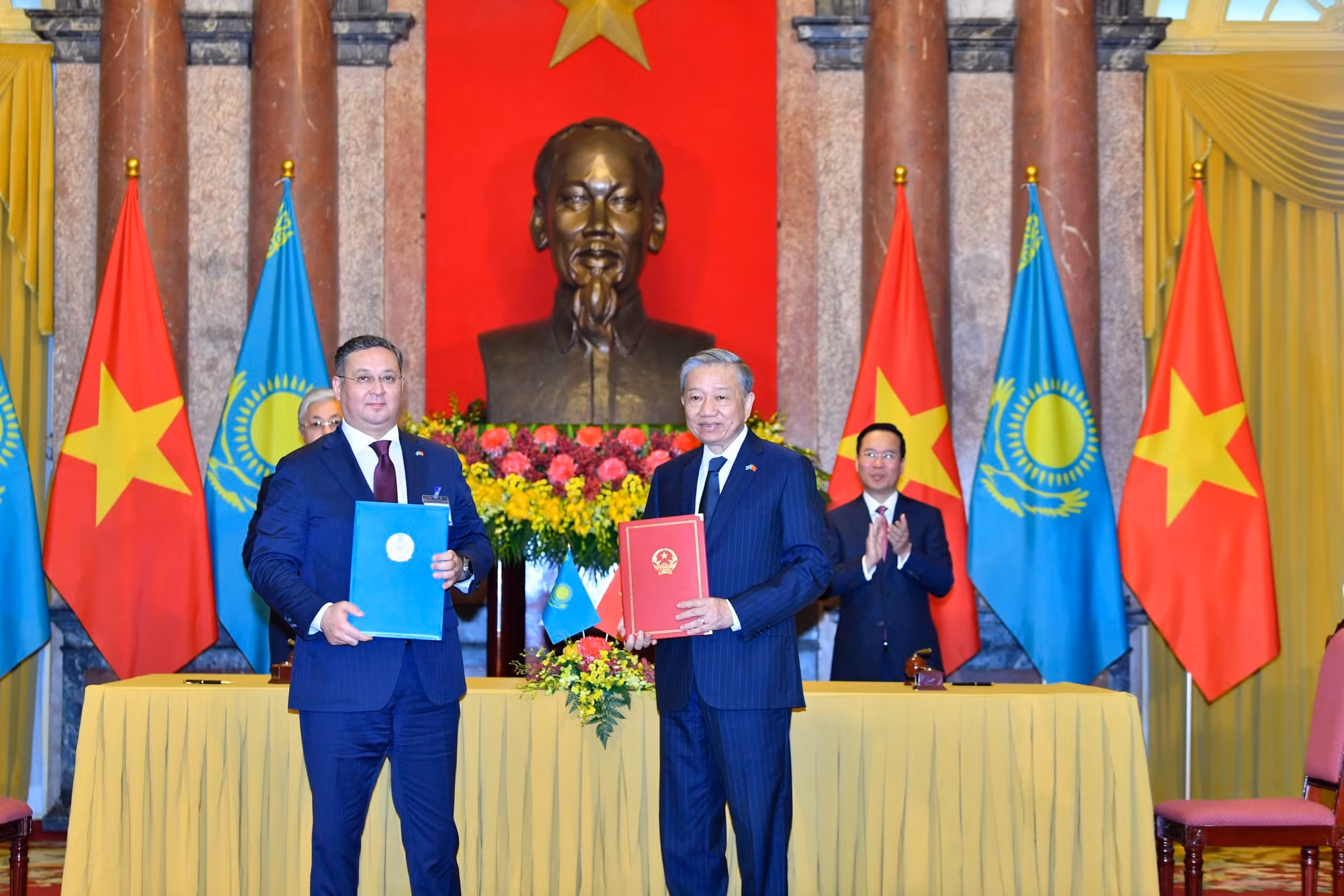 Việt Nam và Kazakhstan ký kết nhiều văn kiện hợp tác quan trọng -1