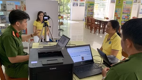 Trà Vinh triển khai chiến dịch “90 ngày, đêm” thu nhận, kích hoạt tài khoản định danh điện tử