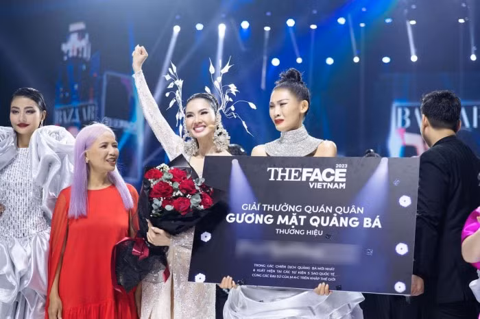 nguoi mau 1.jpg -0
