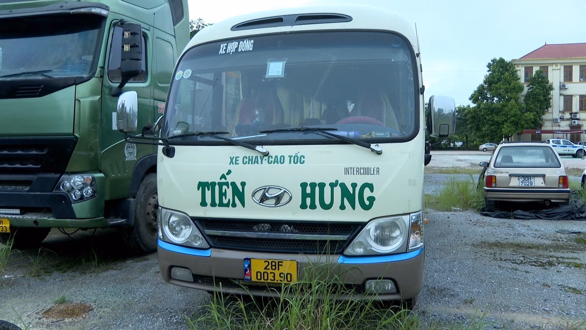 Xử lý nhiều vi phạm trong tổng kiểm soát ô tô vận tải hành khách và vận tải hàng hoá -0