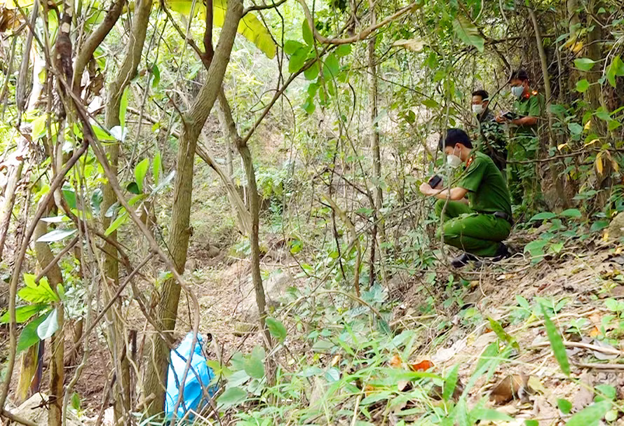 12 giờ truy bắt kẻ sát nhân trên núi Két -0