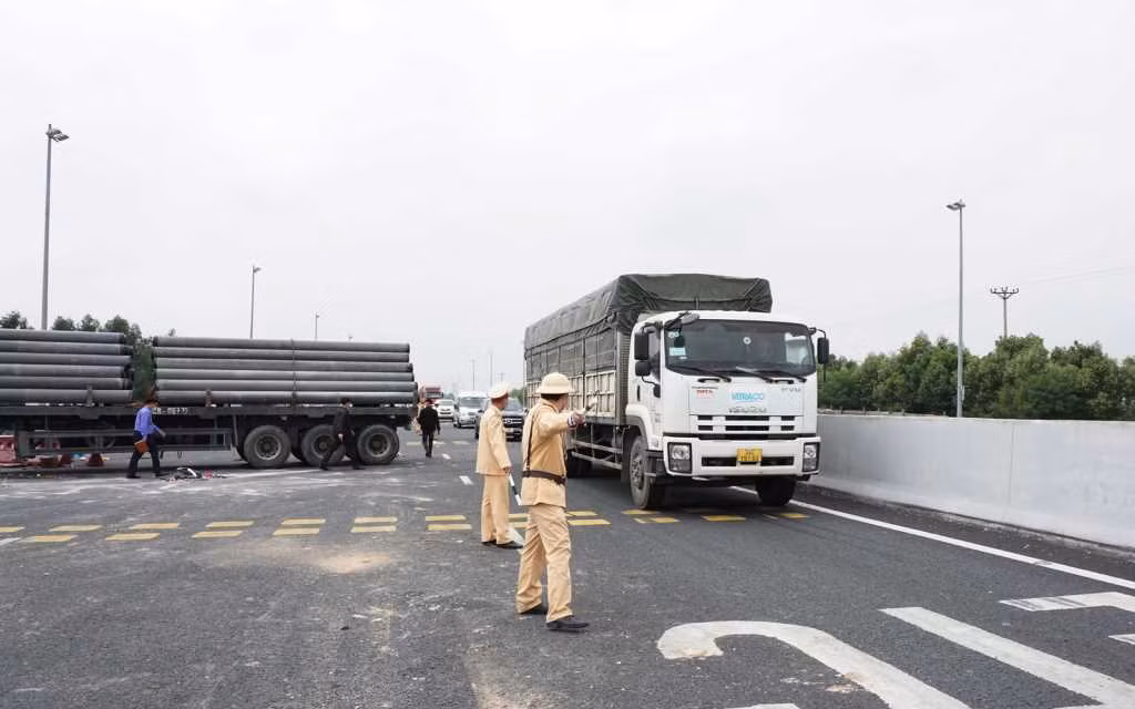 Lãnh đạo tỉnh Quảng Ninh chỉ đạo xử lý vụ TNGT trước trạm kiểm dịch -1
