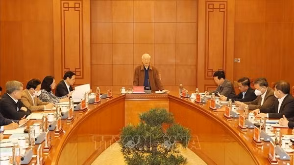 Phòng chống tham nhũng, tiêu cực phải hướng đến mục tiêu làm cho tập thể mạnh hơn, đoàn kết hơn ảnh 3