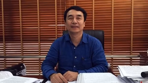 Thay đổi tội danh "Nhận hối lộ" đối với ông Trần Hùng