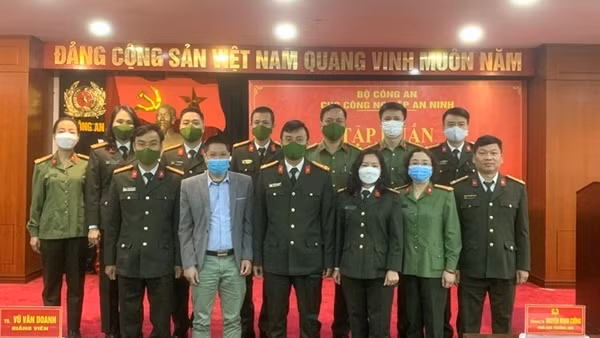 Hơn 4.000 người chạy bộ, lan tỏa thông điệp bảo vệ môi trường xứ Huế ảnh 7