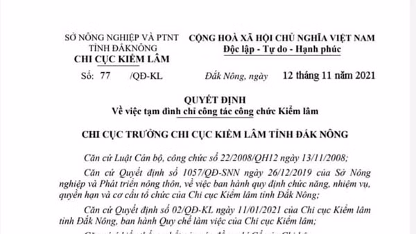 Hạt trưởng Hạt Kiểm lâm gác chân lên bàn làm việc xin từ chức ảnh 3
