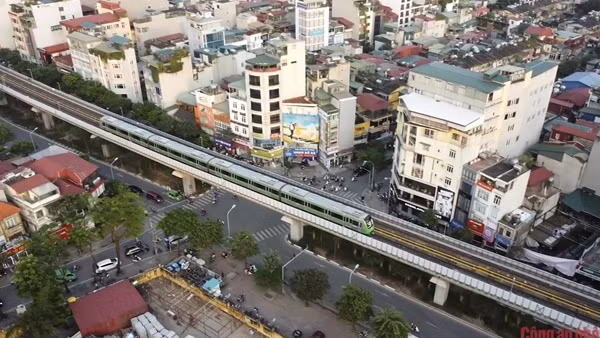 Tàu điện Cát Linh - Hà Đông chính thức bán vé chạy thương mại ảnh 2