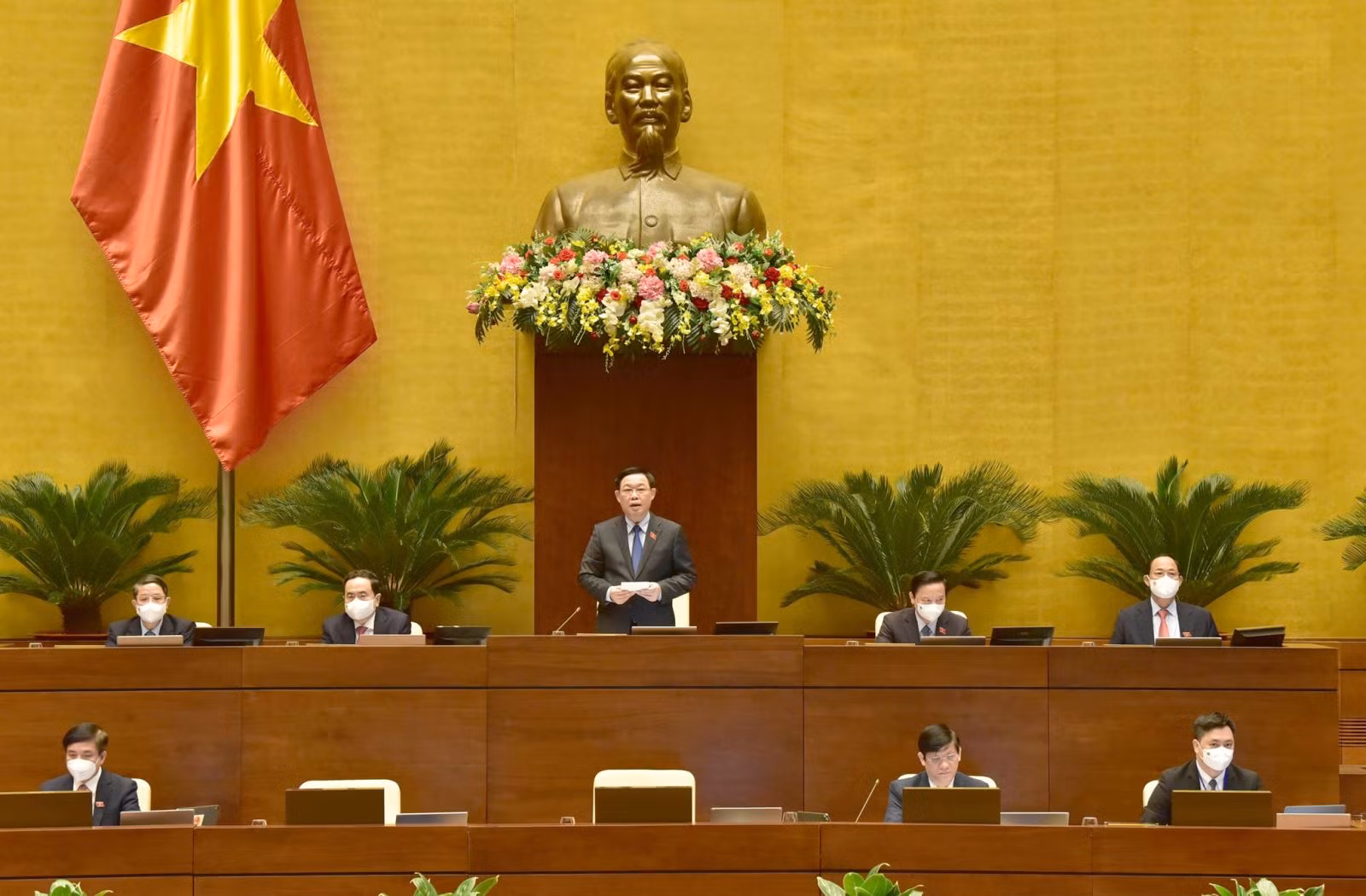 Bộ trưởng Đào Ngọc Dung trả lời việc phát nhầm tiền hỗ trợ -0