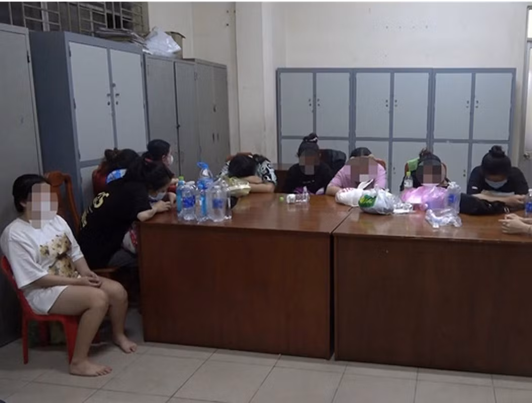 Mâu thuẫn trên mạng xã hội, 2 nhóm “trẻ trâu” hẹn nhau hỗn chiến -0