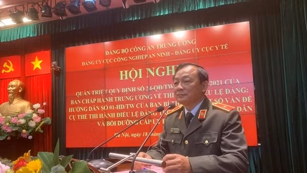 Học tập và làm theo Bác về trách nhiệm nêu gương ảnh 3