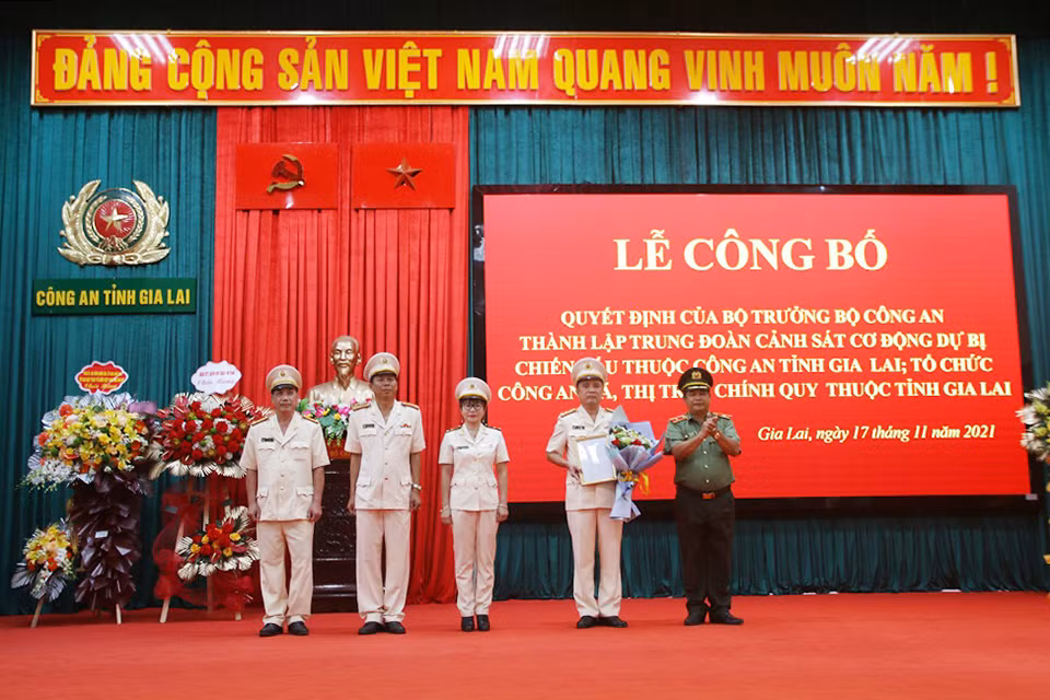 Công an Gia Lai thành lập Trung đoàn CSCĐ dự bị chiến đấu -0