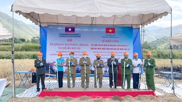 Công an Nghệ An xây dựng trụ sở Công an cho 7 bản của nước bạn Lào ảnh 3