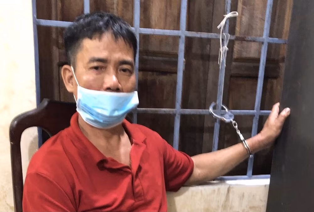 Một chiến sĩ Công an xã bị đâm thủng ruột khi đang làm nhiệm vụ -0