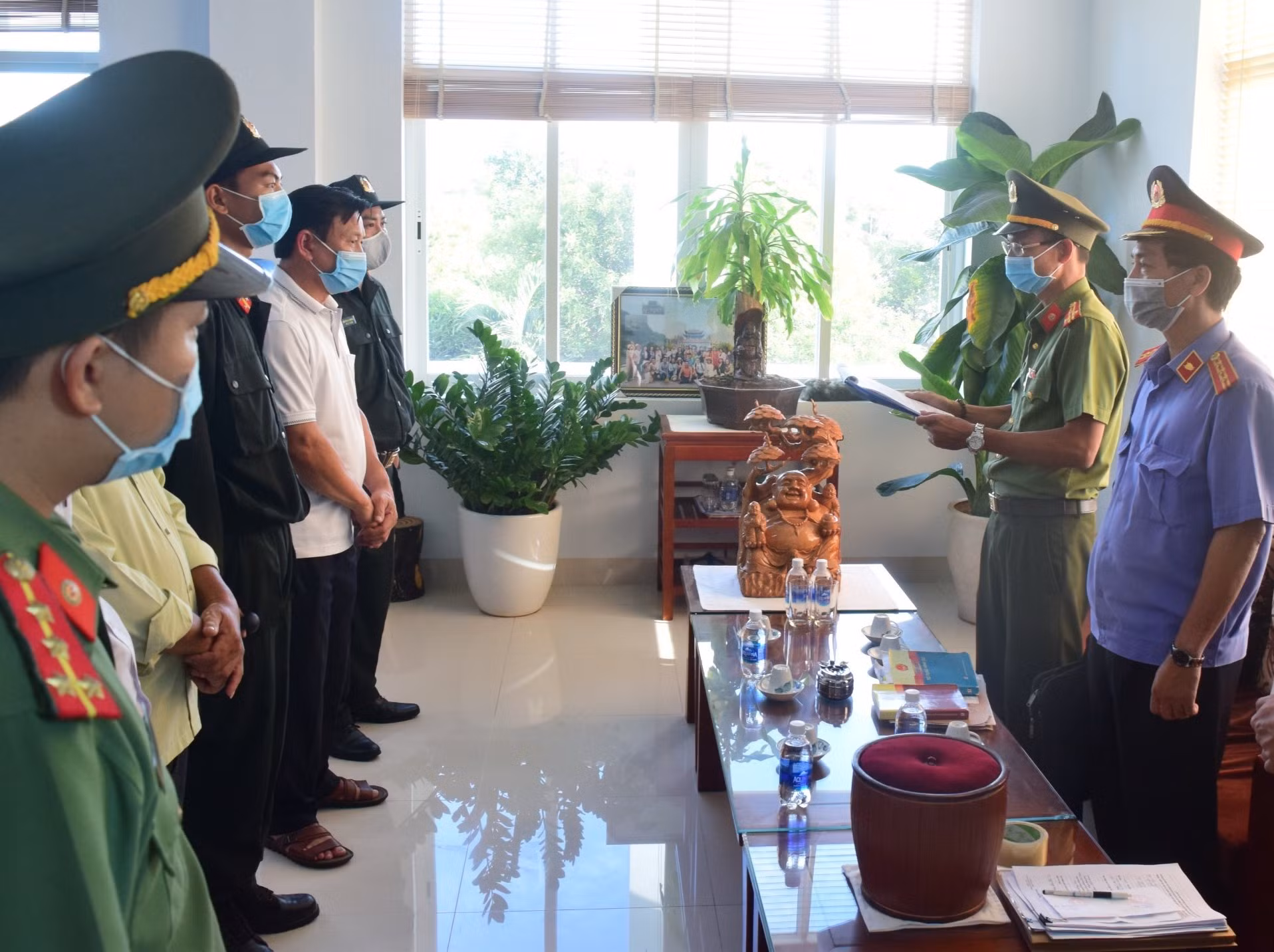 Vụ án tại Cảng hàng không Phú Bài: Bắt thêm 2 Giám đốc Công ty taxi -0