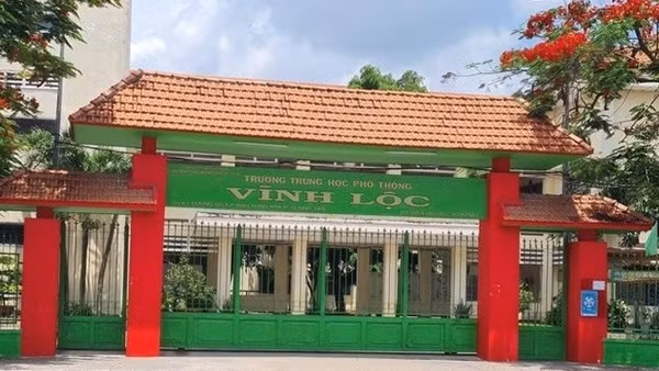 Hàng loạt sai phạm về quản lý, giảng dạy tại trường THPT Vĩnh Lộc ảnh 2