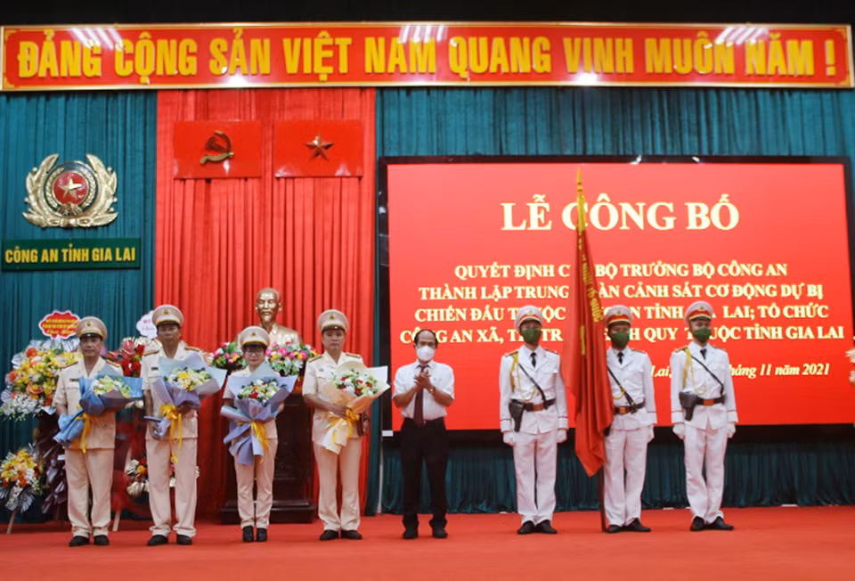 Công an Gia Lai thành lập Trung đoàn CSCĐ dự bị chiến đấu -0