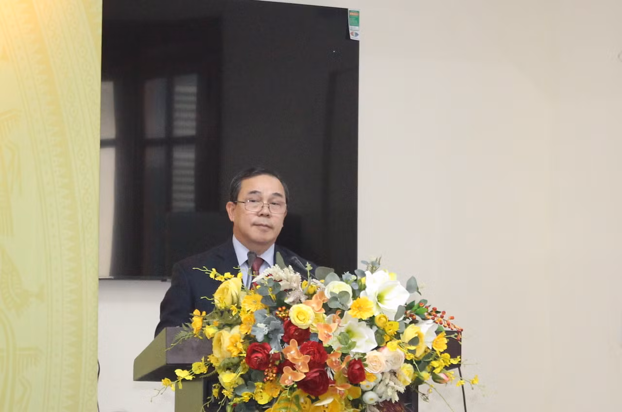 Đại sứ Sengphet Houngboungnuang phát biểu tại buổi lễ.