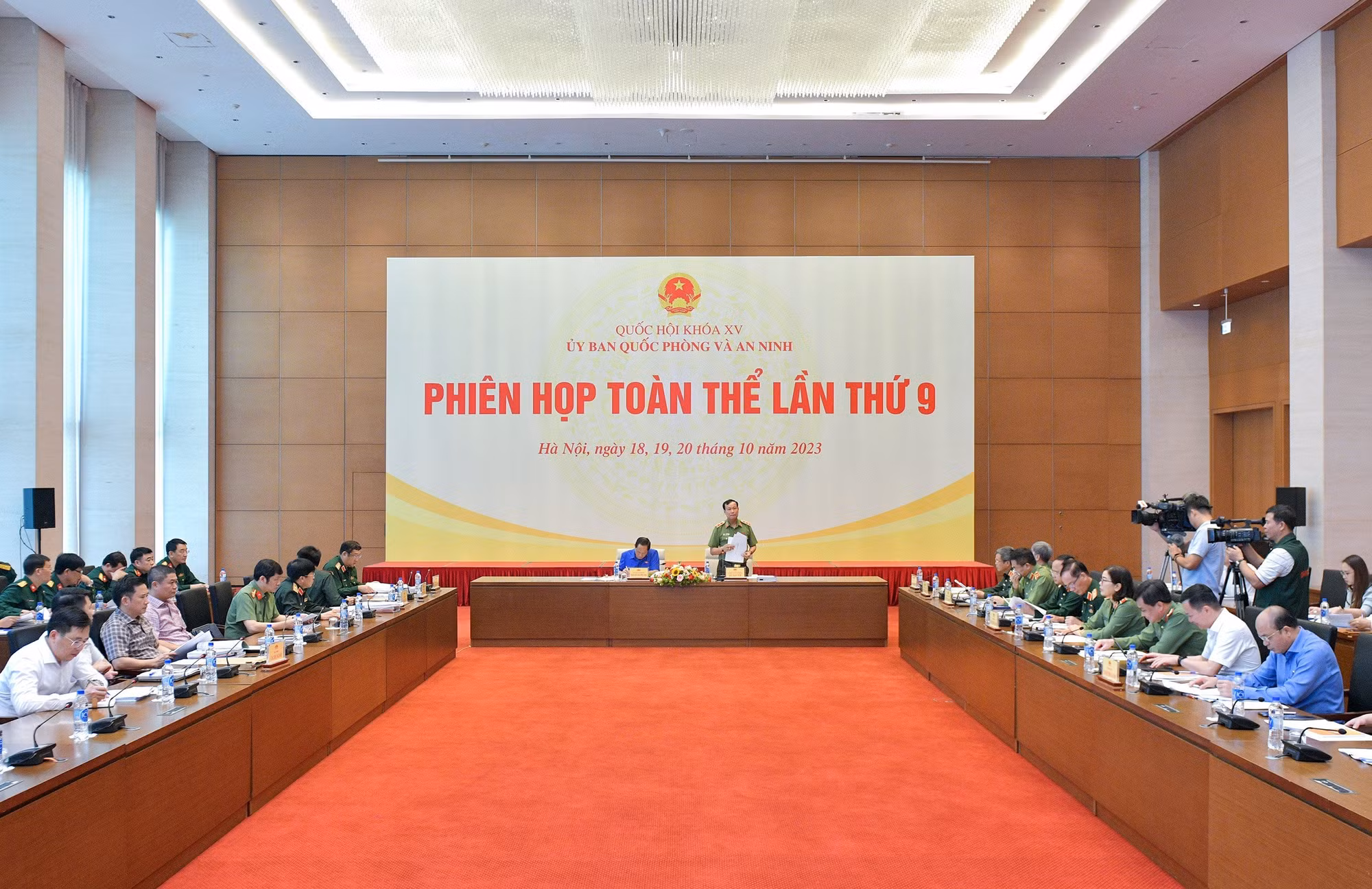 Thể chế hoá chủ trương của Đảng, Nhà nước về công nghiệp quốc phòng, an ninh -0