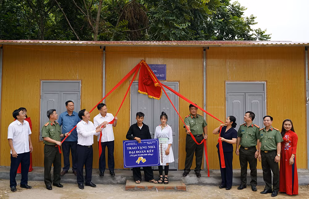 Bắc Kạn: Triển khai xây dựng nhà ở cho 200 hộ nghèo -0