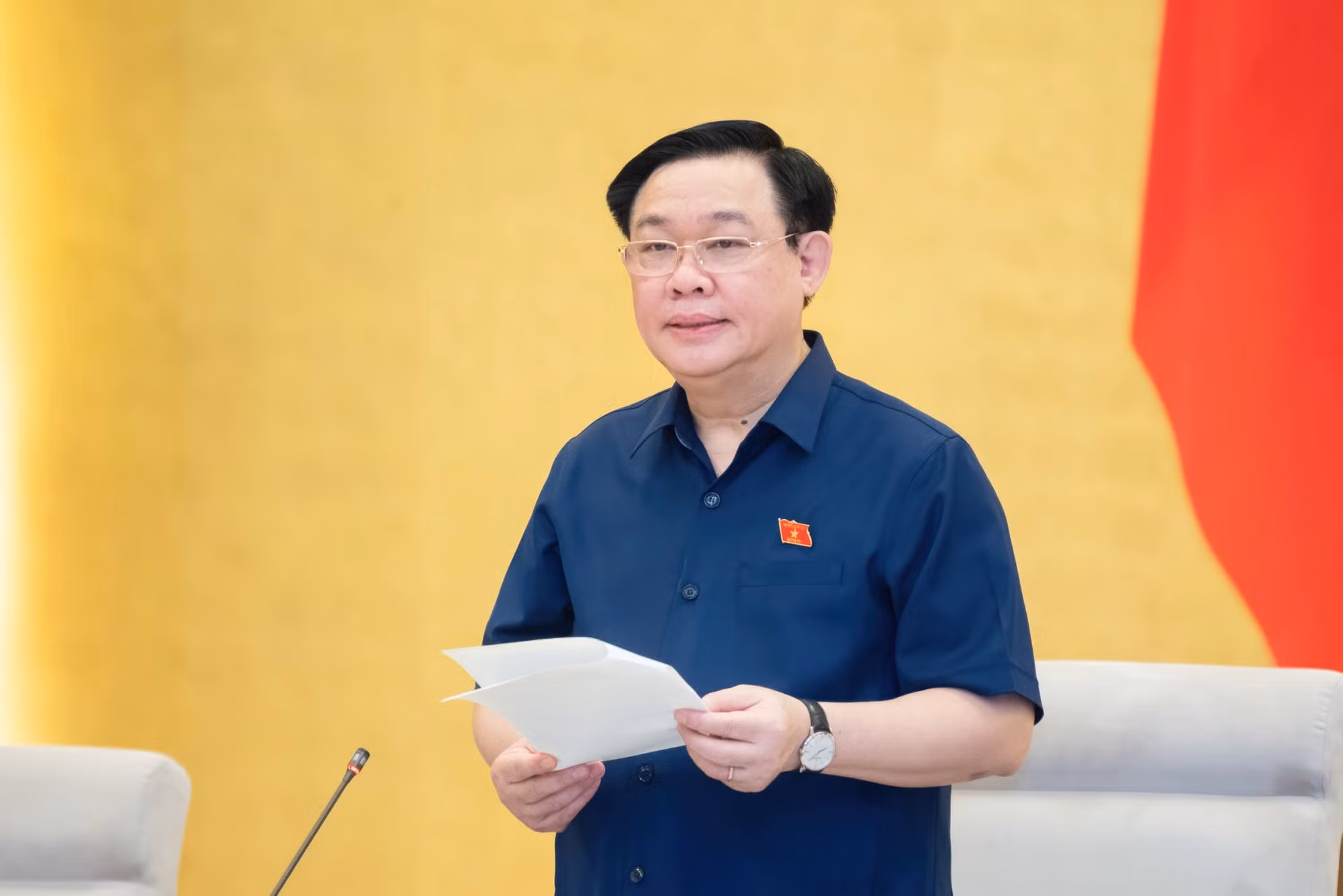 Cho ý kiến phương án cải cách tiền lương, lấy phiếu tín nhiệm chức danh lãnh đạo -0
