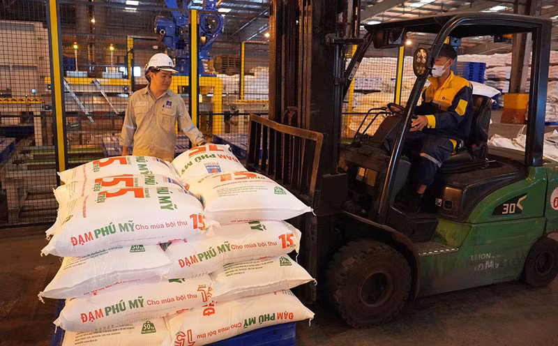 15 triệu tấn đạm và 20 năm lao động sáng tạo không ngừng -0