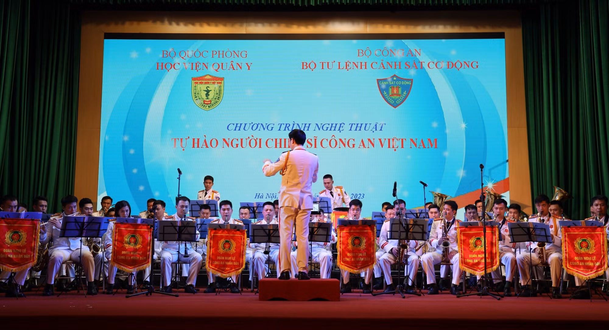 Đoàn Nghi lễ CAND biểu diễn phục vụ cán bộ chiến sĩ Học viện Quân y -0