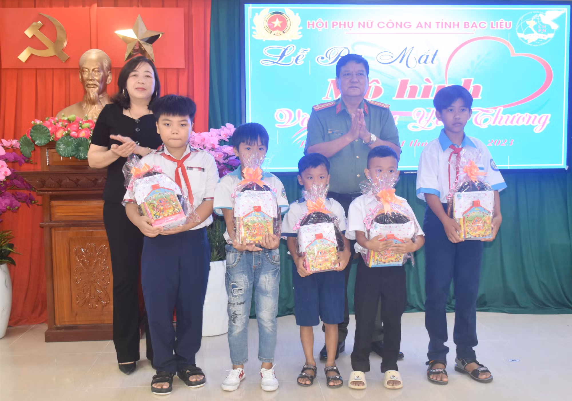 Lan tỏa tình thương từ những việc làm ý nghĩa -0