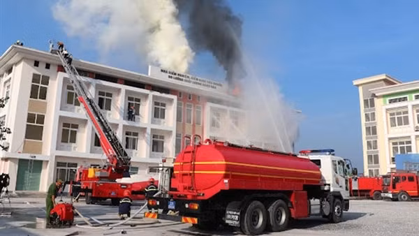 Công an tỉnh Tuyên Quang tổ chức diễn tập thực binh Phương án A2